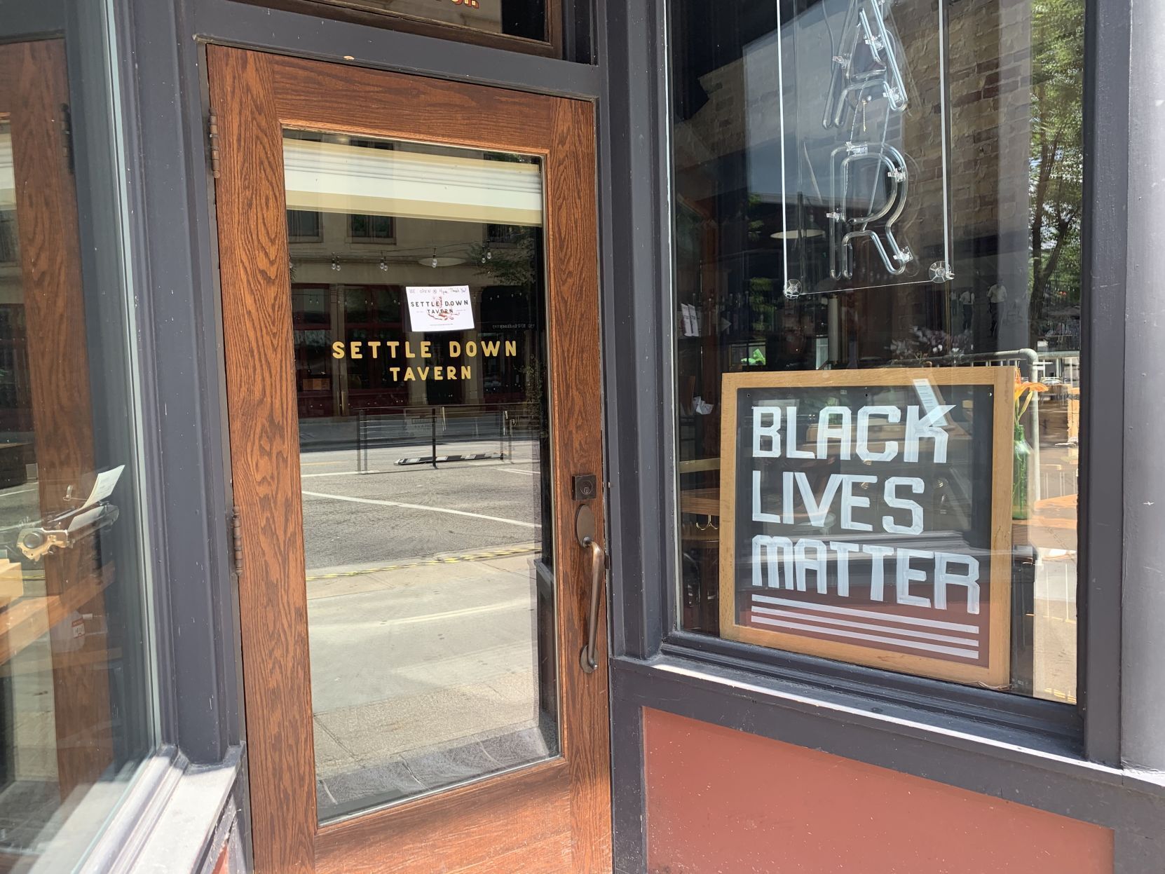 Settle Down Tavern